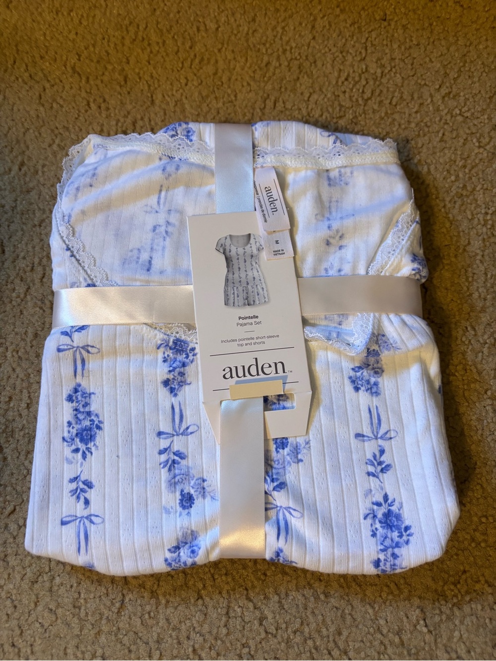 auden Women’s White Pajama Set with Blue Floral Print